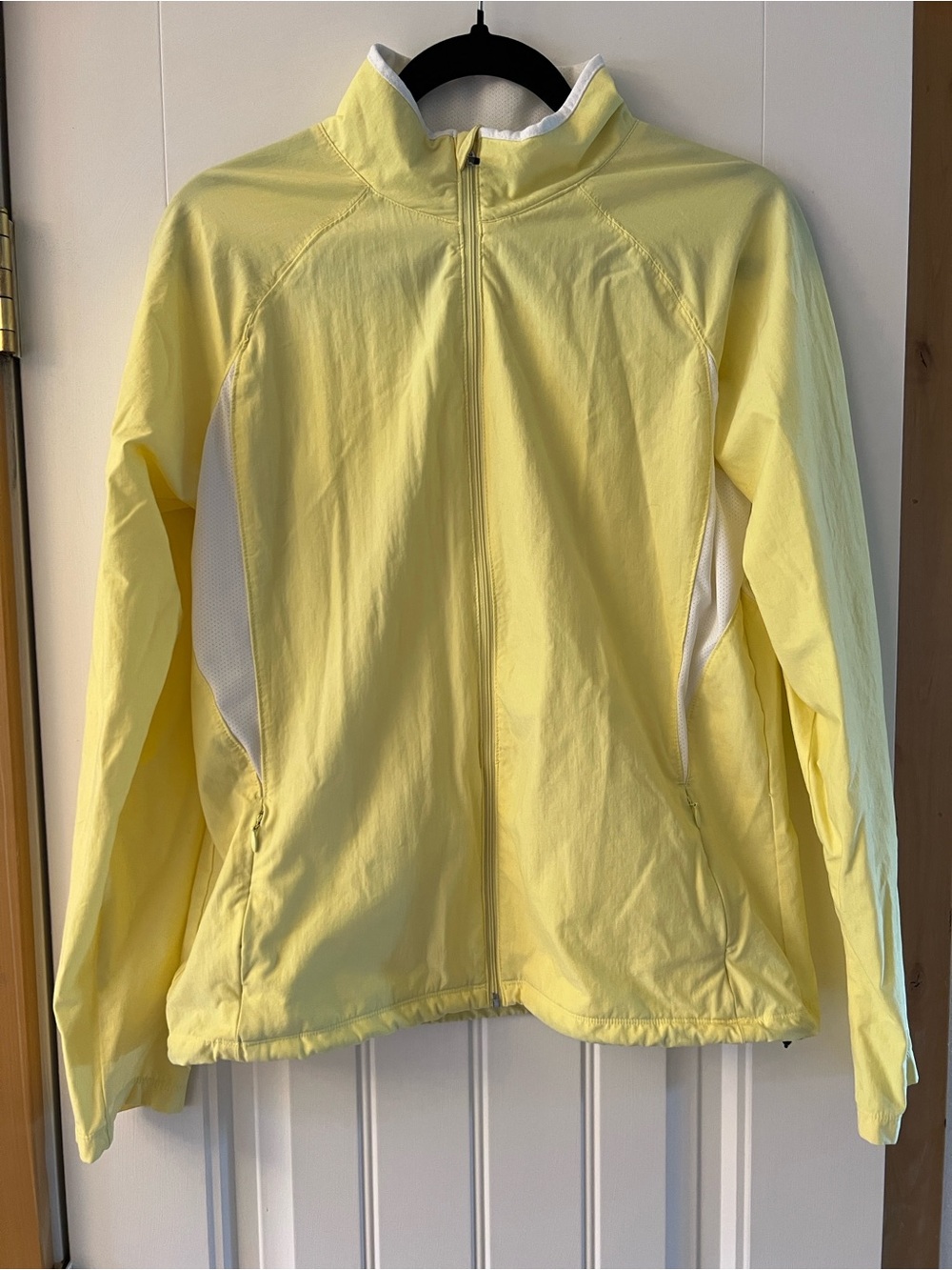 Vintage Champion Women’s Light Yellow Zip-Up Jacket